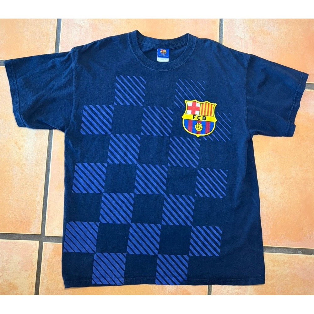 Authentic Lionel Messi FCB Barcelona Size: Large soccer Futbol Navy T-shirt